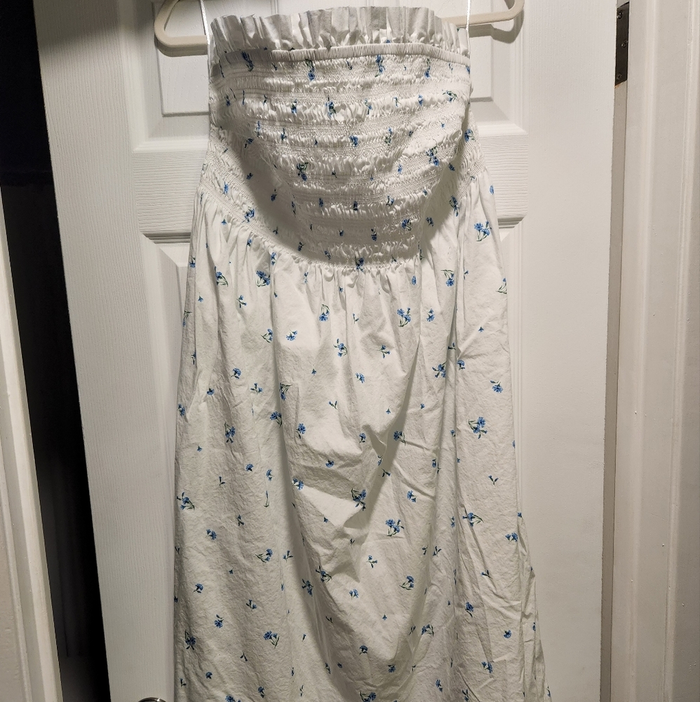 Sweet Strapless Floral